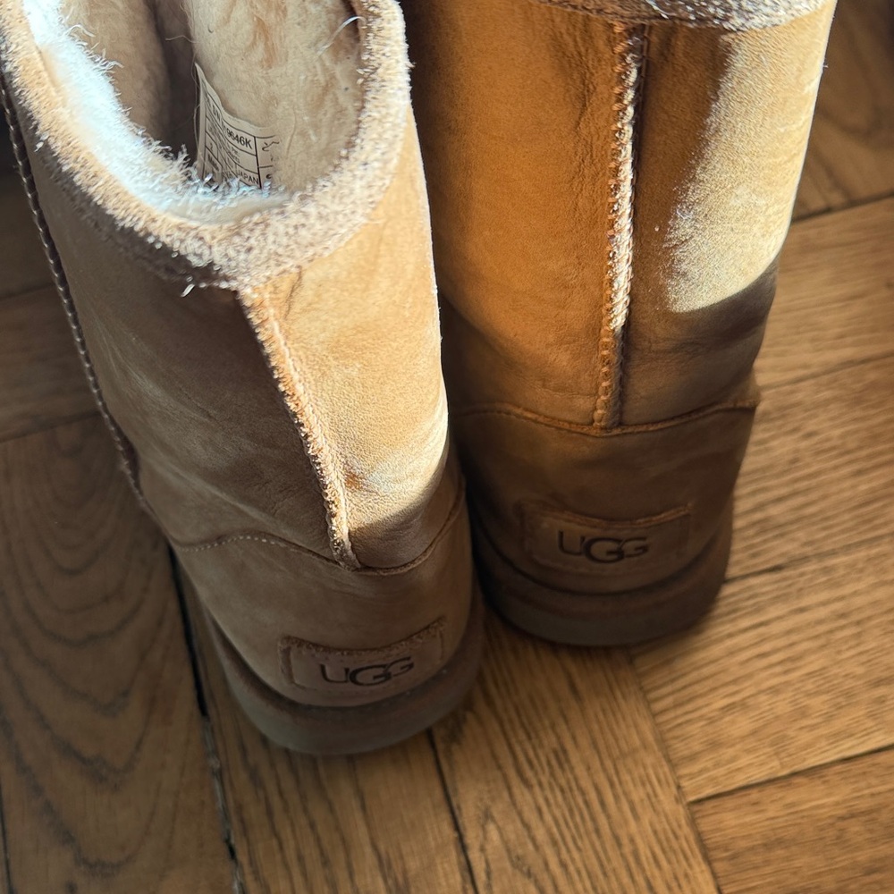 Girls Ugg boots. Size 2. Barely worn.